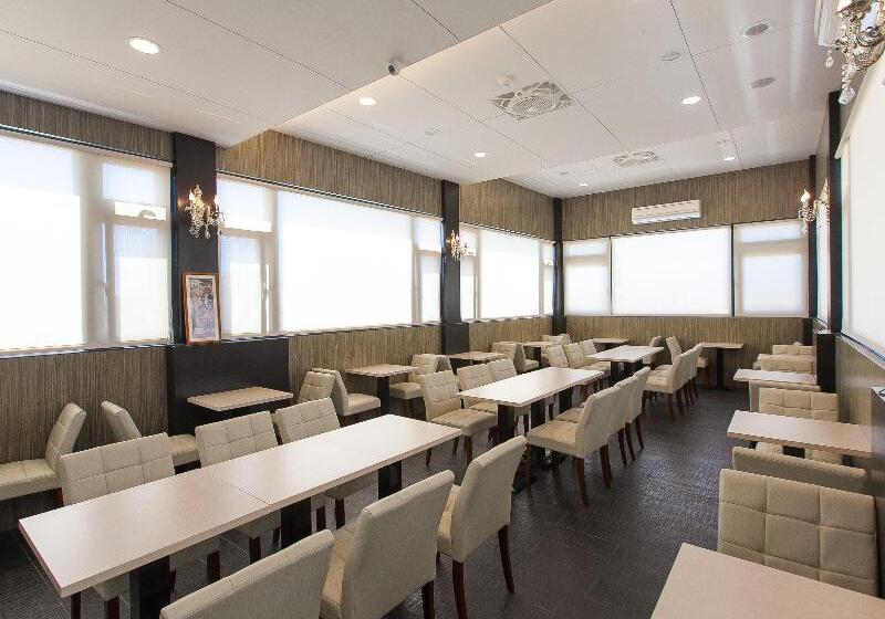 هتل Mucha Boutique