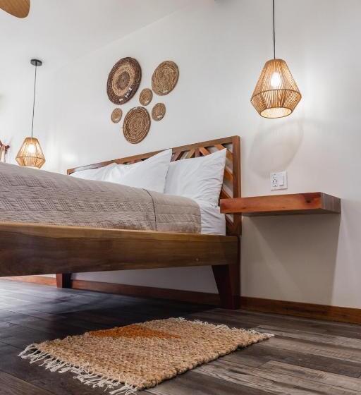 فندق Ocean Tide Beach Resort
