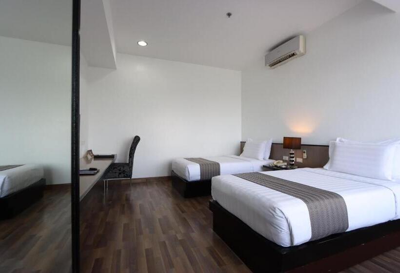 فندق Paseo Premiere