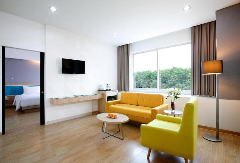 هتل Santika Kelapa Gading