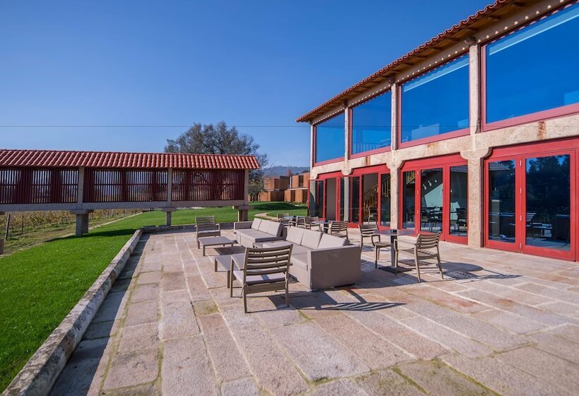 هتل Torre De Gomariz Wine & Spa