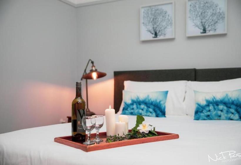 Пансион Amara Springs Guest House