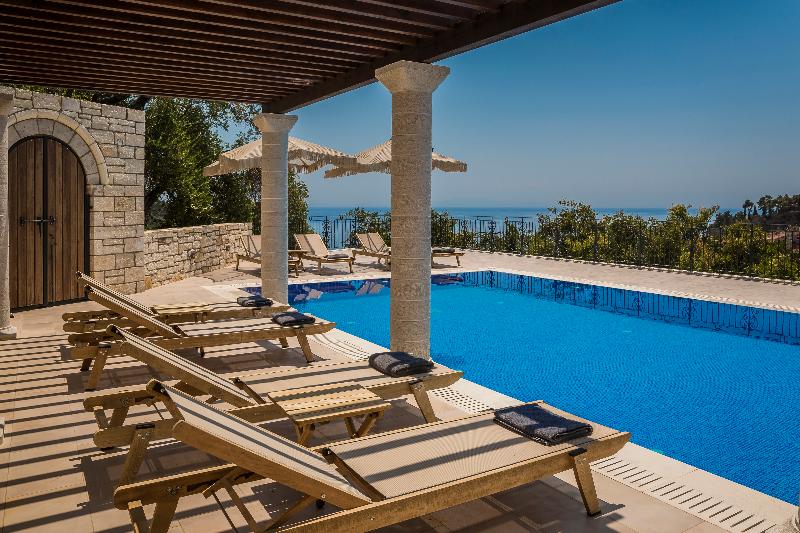 هتل Elysium Living Parga