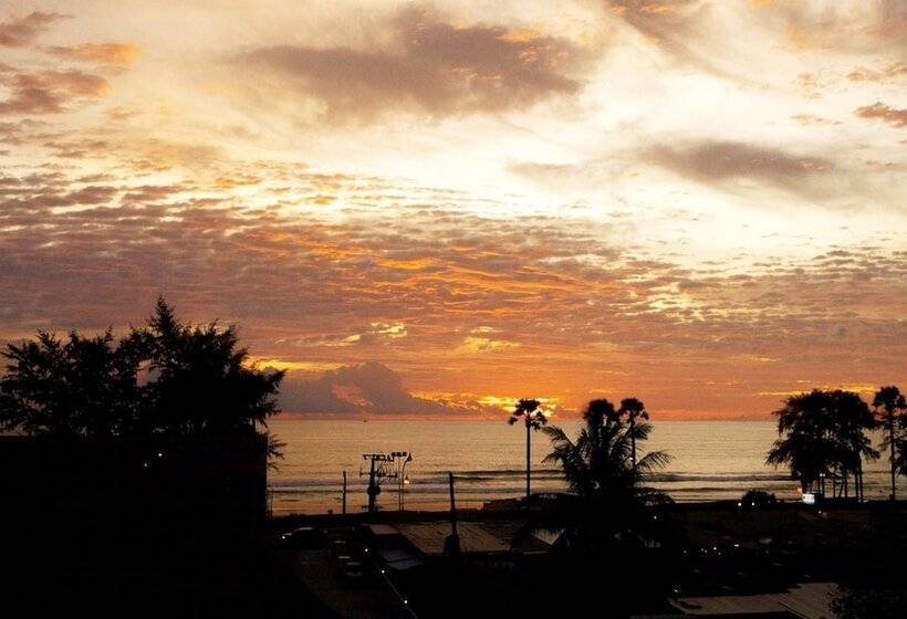 هتل Phuket Emerald Beach Resort
