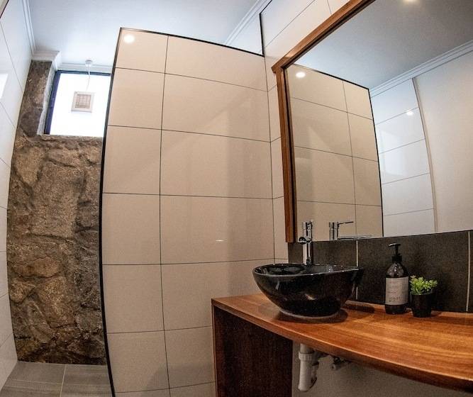 Общежитие Amber Lodge Mt Buller