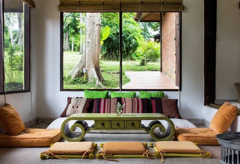 Baan Kaew Mongkorn