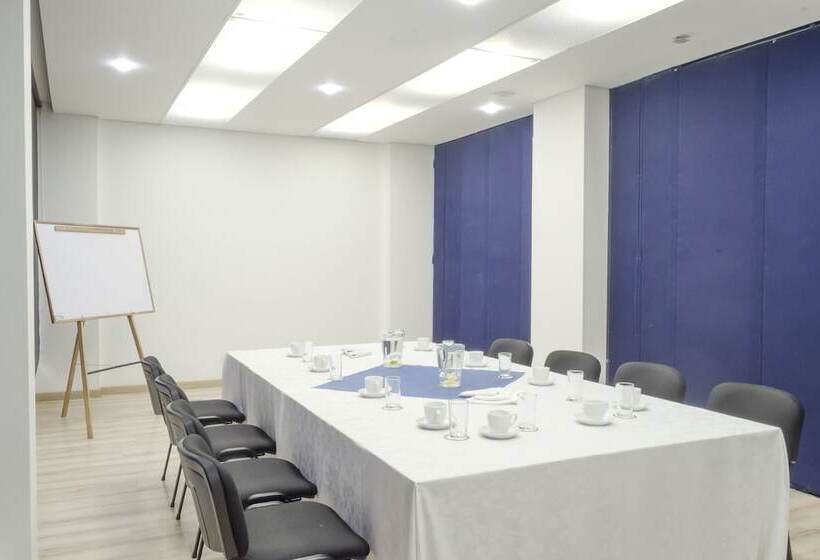 בית מלון כפרי Apartamentos Regency La Feria