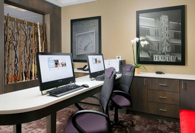 בית מלון כפרי Homewood Suites By Hilton Miami Downtown/brickell