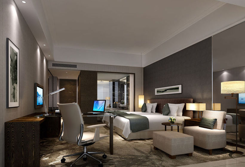 فندق Howard Johnson Hot Spring Resort Wugongshan