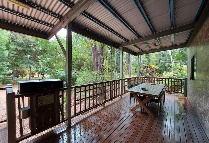 هتل Litchfield Tourist Park