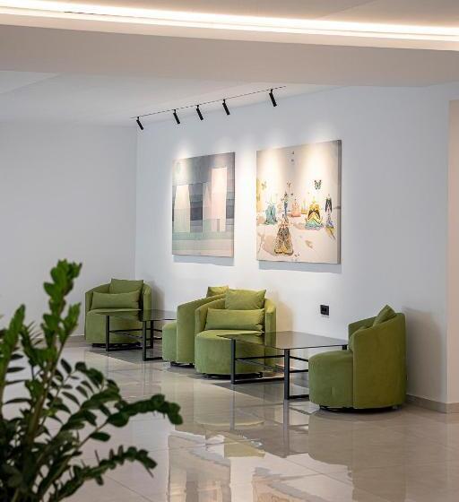 هتل Porto Platanias Village Resort