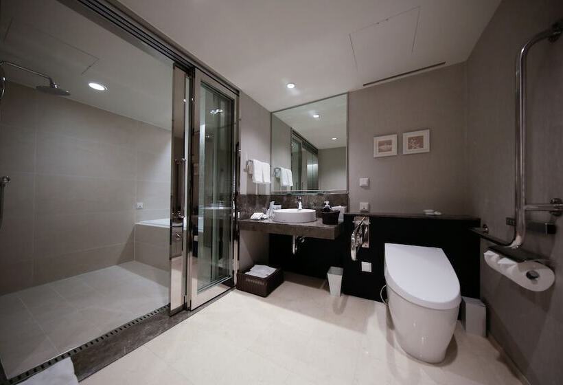 Solaria Nishitetsu Hotel Seoul Myeongdong