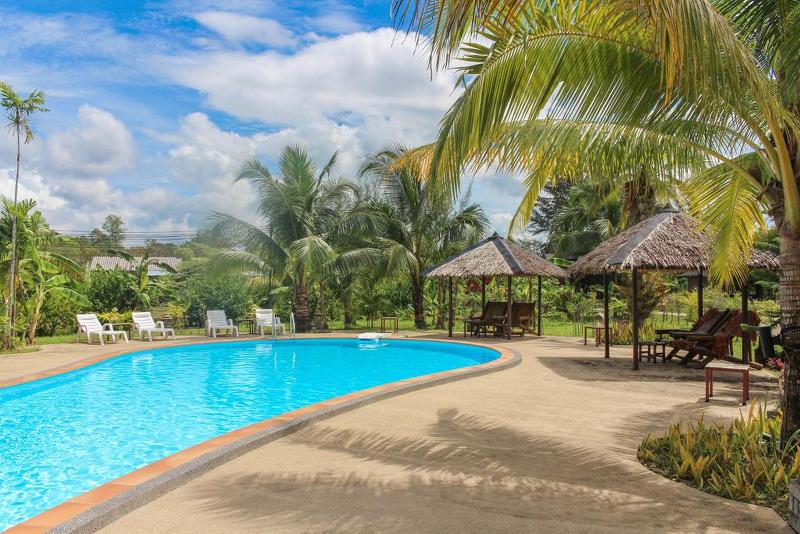 هتل Thailife Wellness & Meditation Resort  Sha Plus