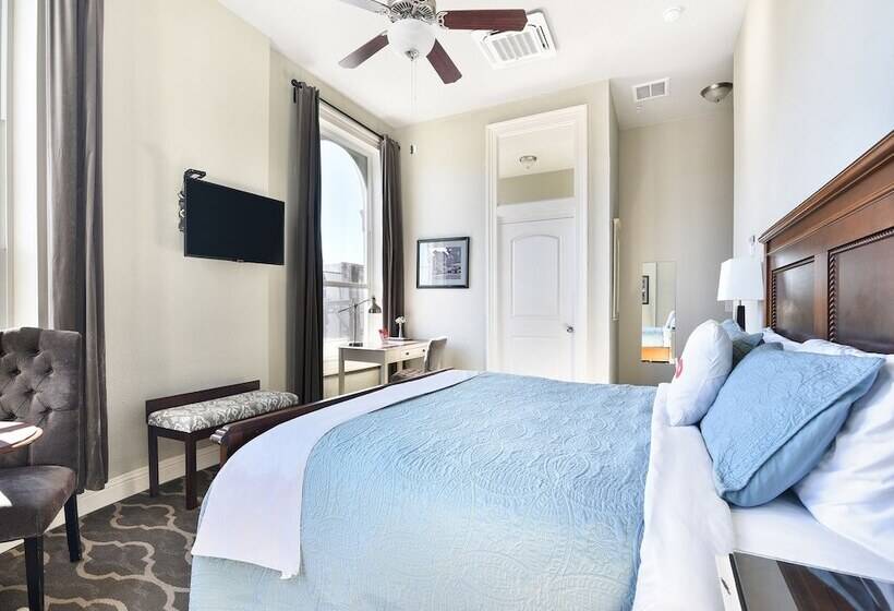 Отель The Dilworth Inn