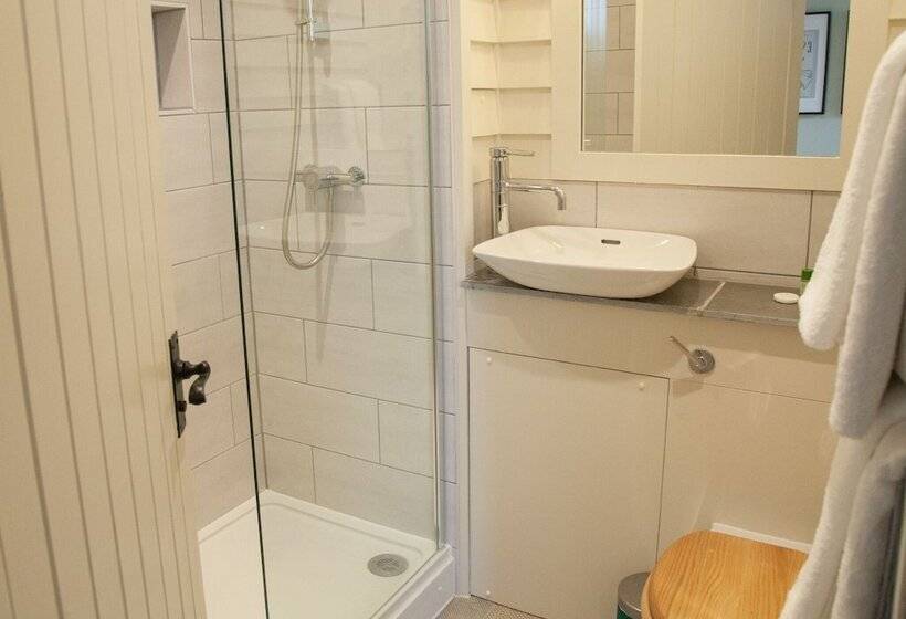 בית מלון כפרי The Kings Arms