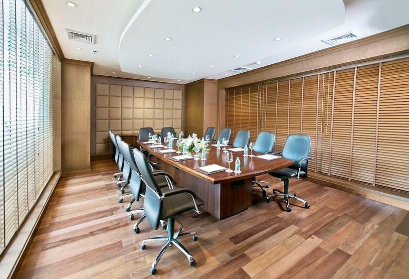 فندق The Lalit Traveller Jaipur