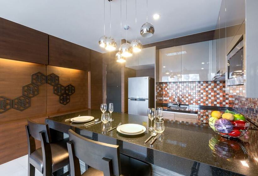 هتل The Regent Phuket Bangtao Beach