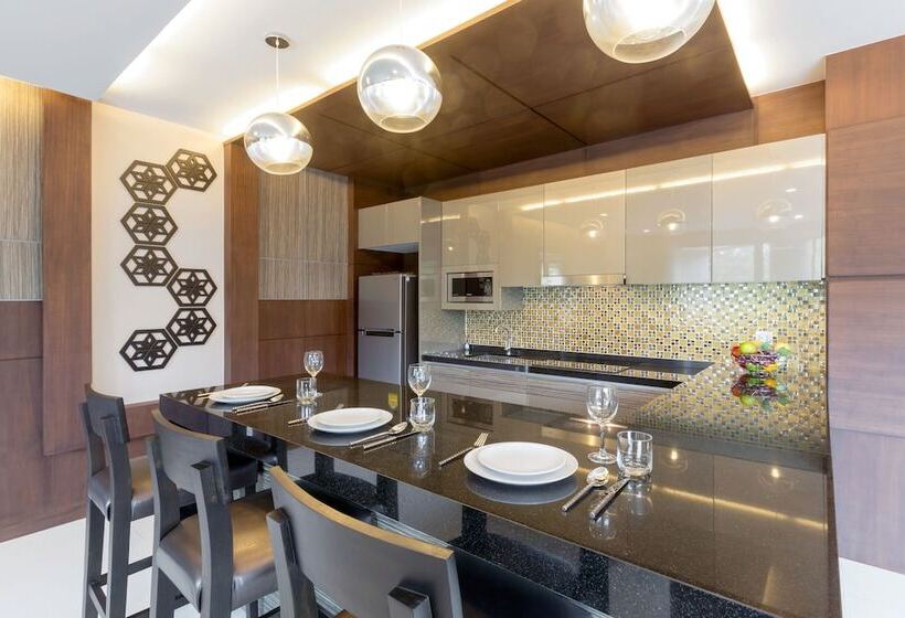 هتل The Regent Phuket Bangtao Beach
