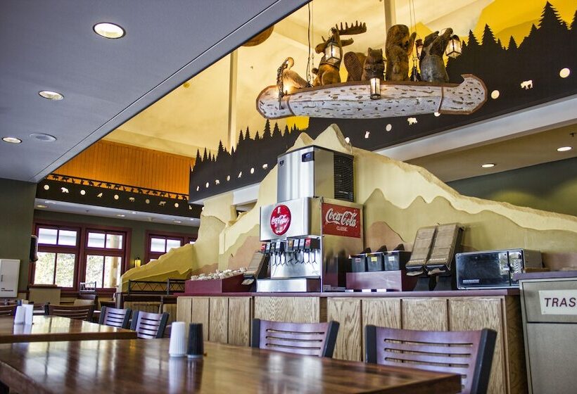 渡假胜地  Old Faithful Snow Lodge & Cabins   Inside The Park