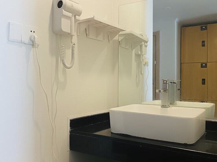 هتل Dayin International Youth Hostel   Shanghai Oriental Pearl Lujiazui Branch