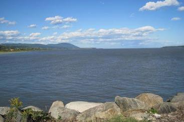هتل Holiday Villa Resorts   Beaupre Mont Sainte Anne