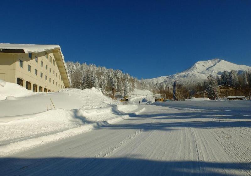 فندق K S House Hokkaido  Asahidake Onsen Hostel
