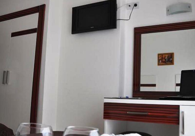 Fotos del hotel Lara Atalla:  3