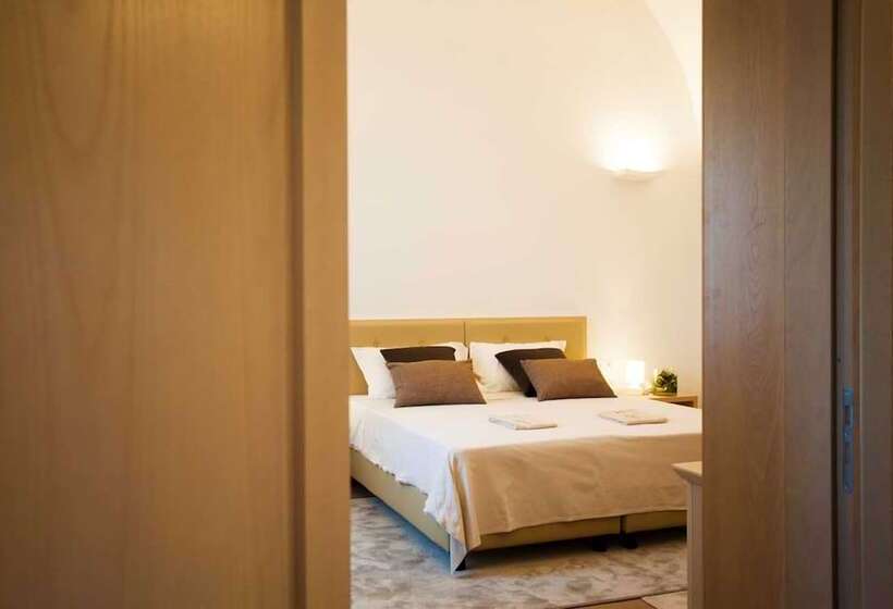 هتل Masseria La Cornula