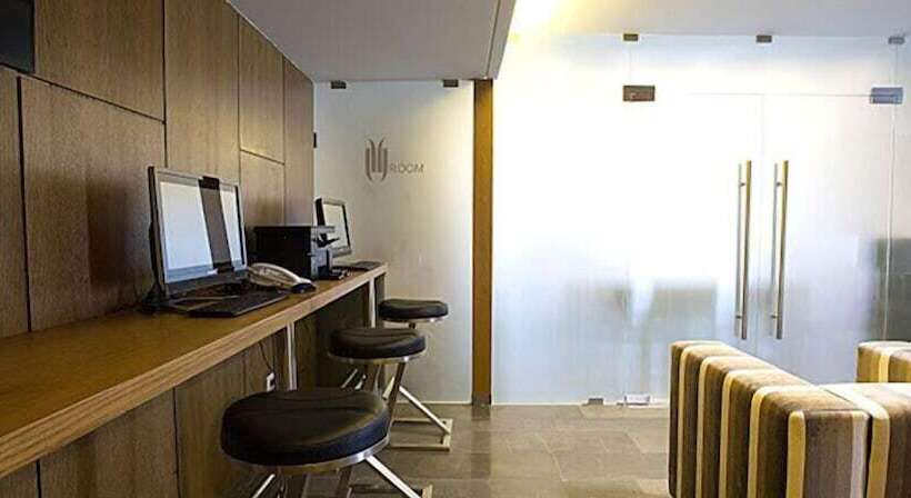 The J Hotel & Spa