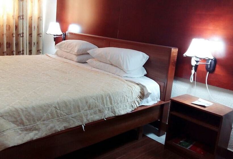 בית מלון כפרי Tyco City