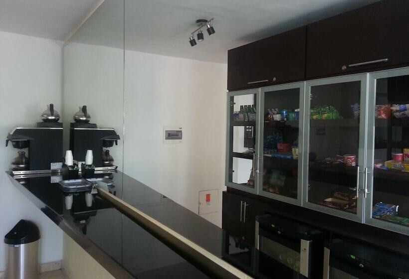 هتل Vallclaire Suites