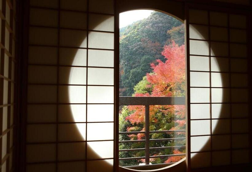 ريوكان Oku Yugawara Sansuirou