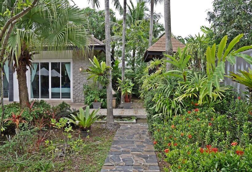 Suriya Som Villa
