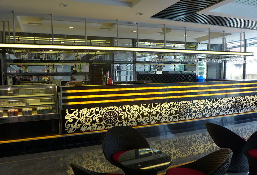 The Litz Hotel & Suites