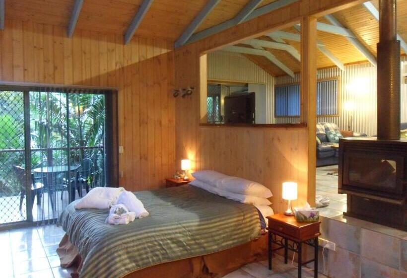 Treetops Montville