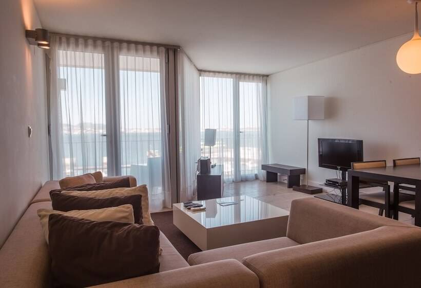 Troia Residence by The Editory  Apartamentos Marina