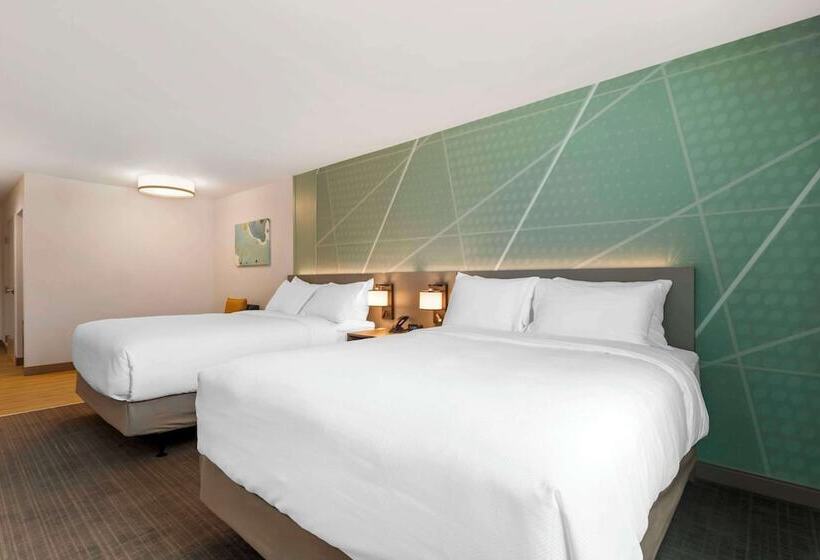 Отель Comfort Suites St Augustine Historic District Area