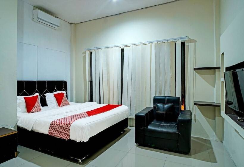 فندق Oyo 90979 Ryfana Residence Syariah