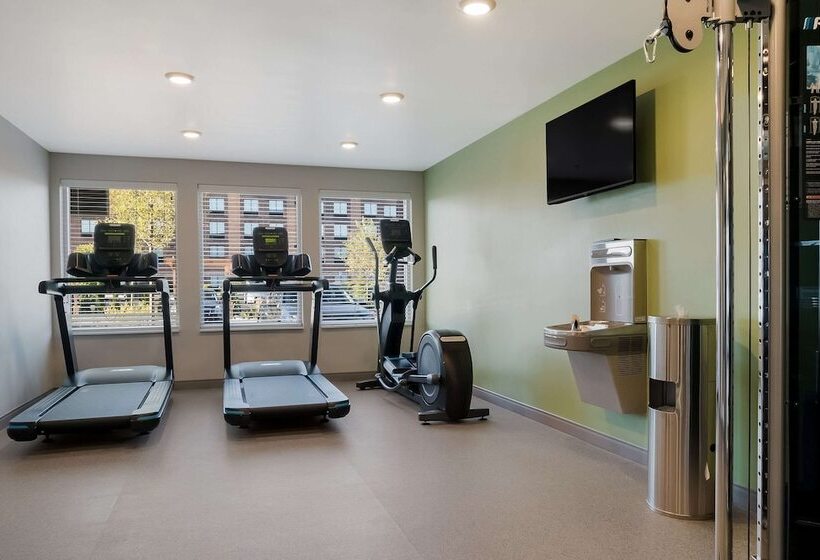 בית מלון כפרי Woodspring Suites Detroit Sterling Heights