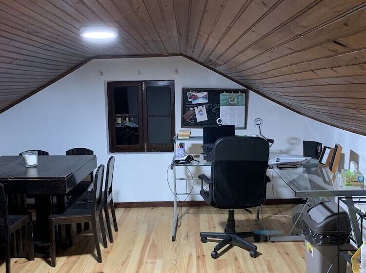 إقامة Charming 3 Bed House