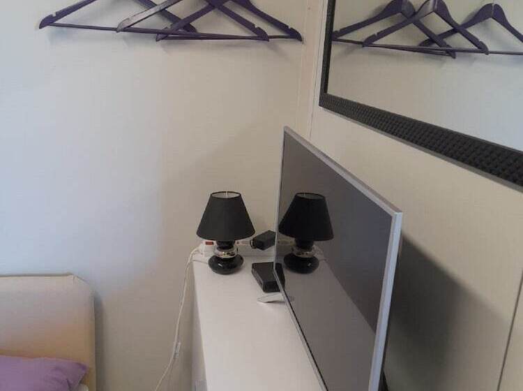 הוסטל Apartments Dalamar