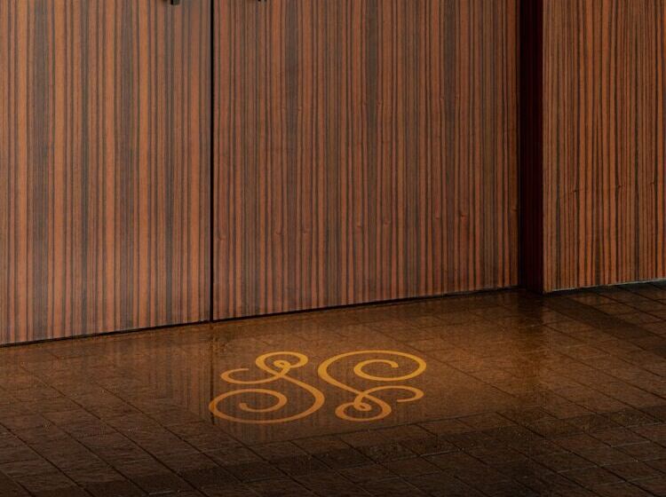 هتل Hôtel Swexan