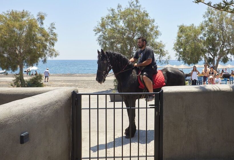 בית מלון כפרי Oscar Beachfront Suites   Adults Only