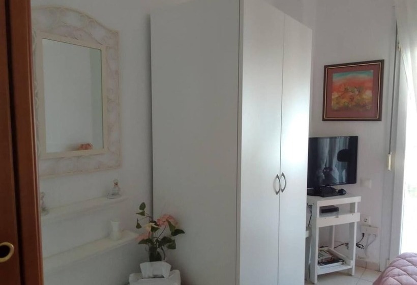 اقامتگاه Immaculate 3 Bed House In