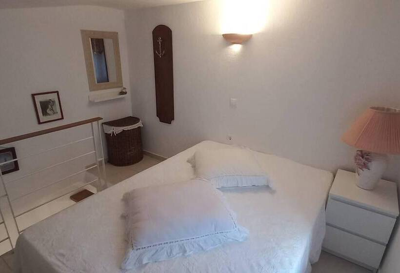 اقامتگاه Immaculate 3 Bed House In