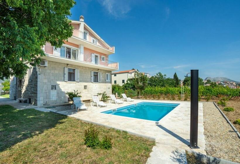 Резиденция Private House With Pool, Sea View And Big Garden