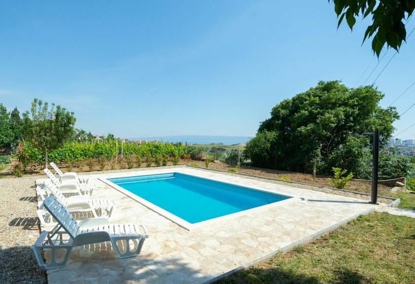 Резиденция Private House With Pool, Sea View And Big Garden