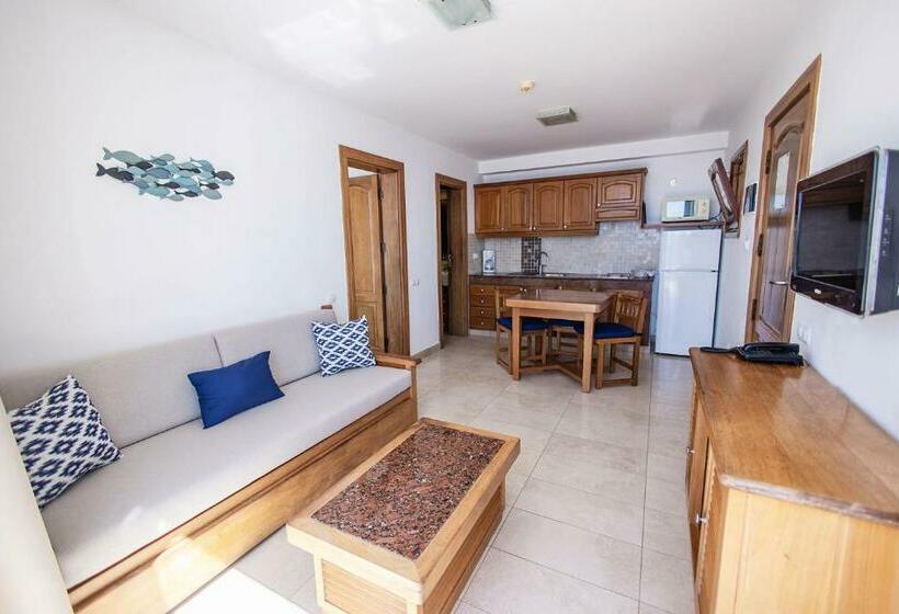 Servatur JB - Adults Only