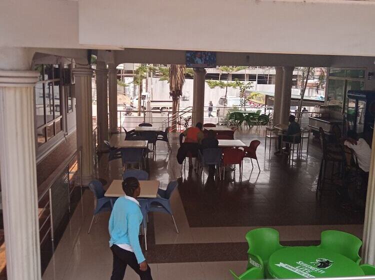 בית מלון כפרי Holmand