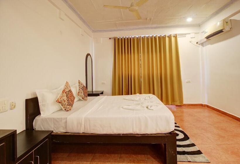 ホテル Pleasure Inn Near Turtle Beach  Morjim
